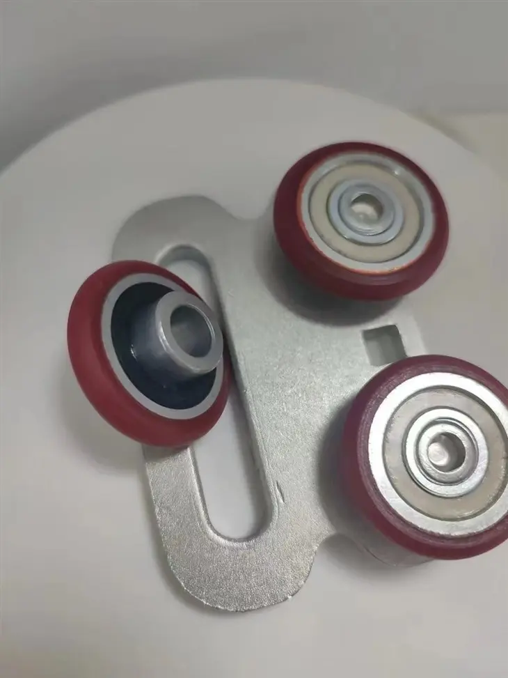 plastic-coated-wheel-bearing-with-8-15-31-5c822636e-3868-4c10-b9cf-3de920077934.jpg